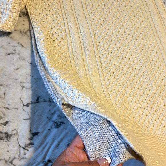 NWOT BANANA REPUBLIC CABLE-KNIT DEEP VEE TUNIC - Picture 8 of 8